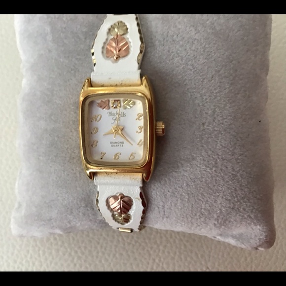 Watch - Picture 2 of 5